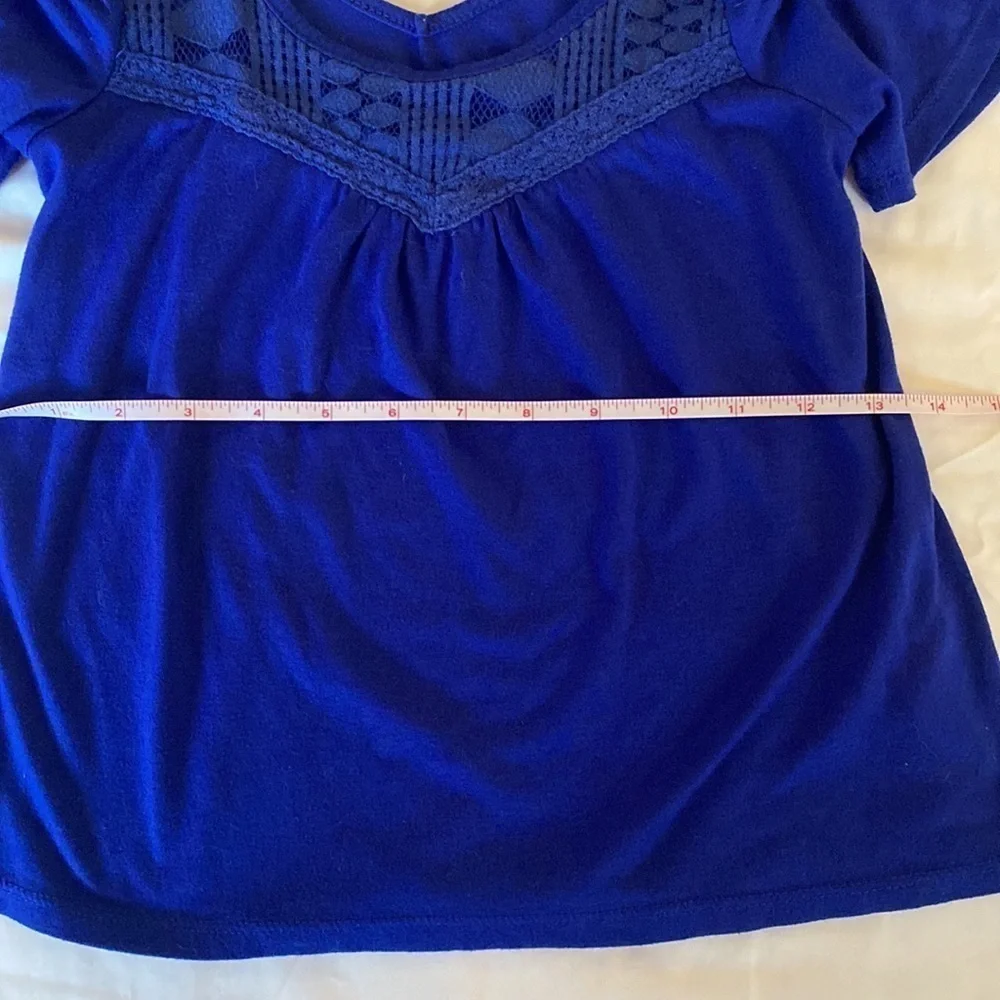 Art Class Cold Shoulder Blue Top M